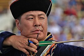Стрельба из лука на фестивале бурятской культуры «Алтаргана-2012»