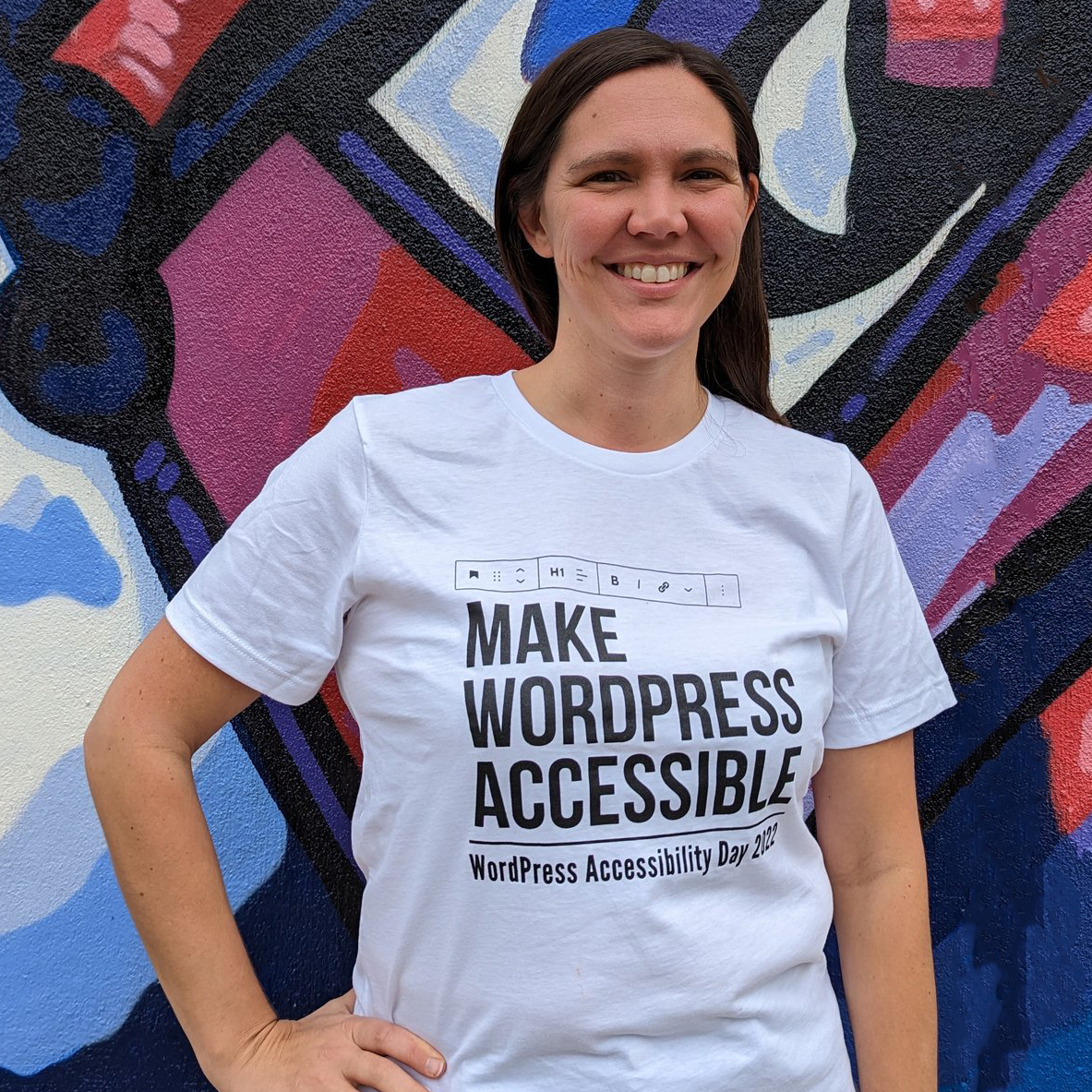 Headshot of Amber Hinds